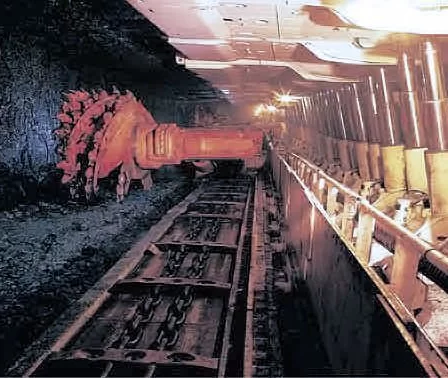 Laser coated hydraulic cylinder mining underground by Laserline diode lasers