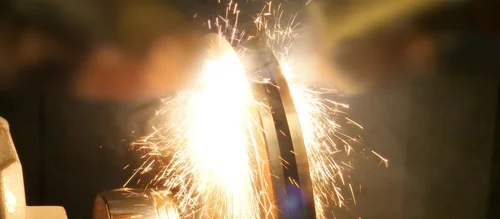 Simultaneous cladding process on a brake disc by Laserline diode lasers