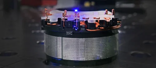 Welding of a small auxiliary motor with blue diode laser by Laserline diode lasers